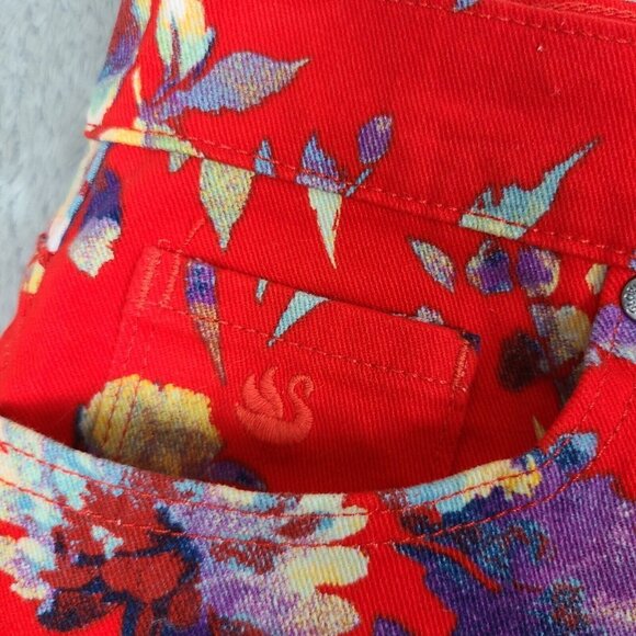 Gloria Vanderbilt Amanda Red Purple Floral Denim Size 14 Average Jean Shorts NWT - Picture 3 of 10